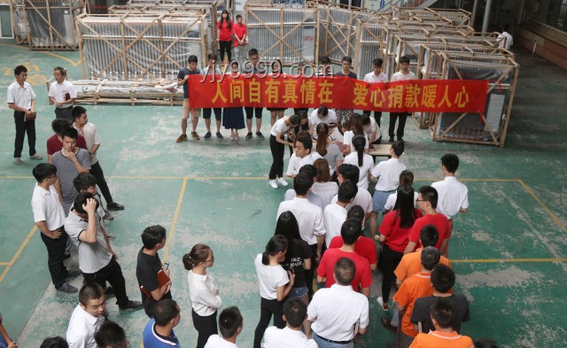 **102岁奇迹：众人携手编织的生命网**